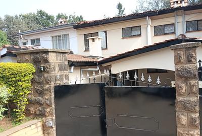 3 Bed Townhouse with En Suite at Dennis Plit Road