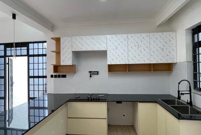 3 Bed Townhouse with En Suite in Kitengela - 3