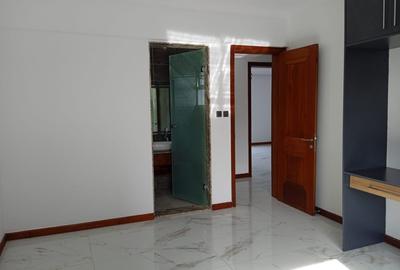 Serviced 3 Bed Apartment with En Suite in Kileleshwa