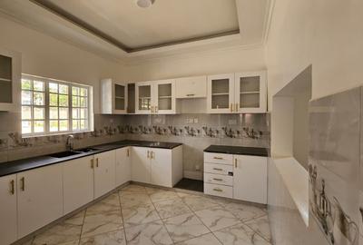 2 Bed House with En Suite in Runda - 4