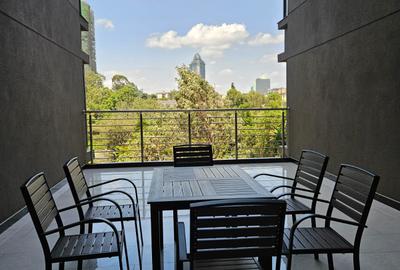 2 Bed Apartment with En Suite in Riverside - 4