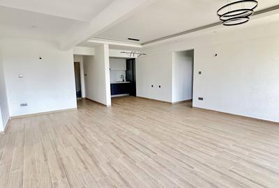 4 Bed Apartment with En Suite in Westlands Area
