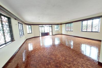 6 Bed Townhouse with En Suite at Kilimani Road - 3