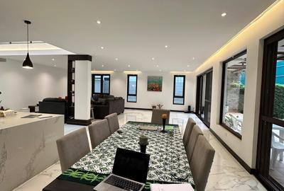 5 Bed Townhouse with En Suite in Westlands Area