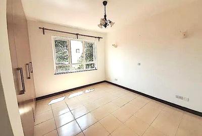 2 Bed Apartment with En Suite in Brookside - 3