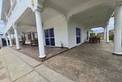 6 Bed House with En Suite in Watamu