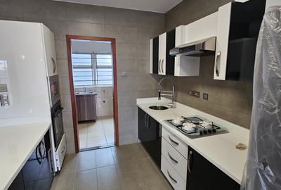 2 Bed Apartment with En Suite at Kileleshwa