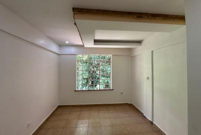 1 Bed Apartment with En Suite in Lavington