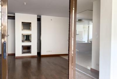 3 Bed Apartment with En Suite in Parklands - 3