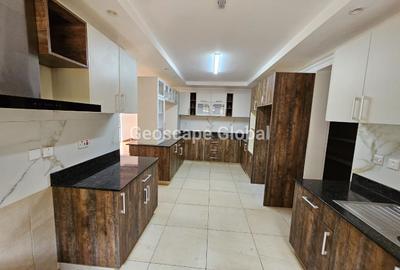 4 Bed House with En Suite in Kitisuru