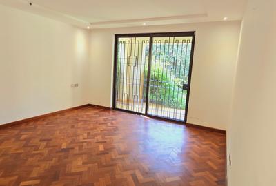 5 Bed Townhouse with En Suite at Mzima Springs