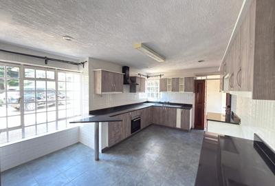 4 Bed House with En Suite in Gigiri - 4