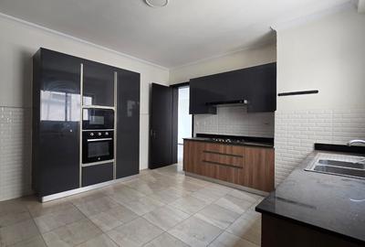 4 Bed Apartment with En Suite in Kileleshwa - 3