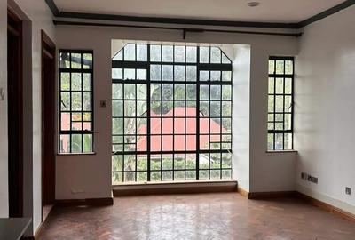 5 Bed Townhouse with En Suite at Riverside Drive