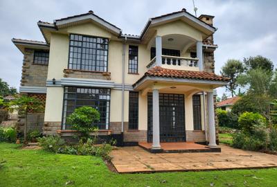 4 Bed Townhouse with En Suite in Rosslyn