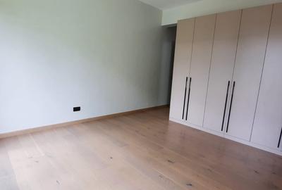 4 Bed Townhouse with En Suite in Lavington - 4