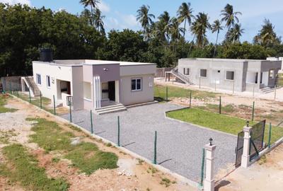 3 Bed House with Swimming Pool at Tezo