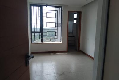 Serviced 4 Bed Apartment with En Suite in Parklands