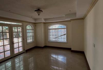 4 Bed Townhouse with En Suite at Old Kitisuru - 3