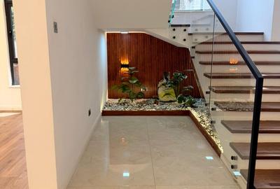 5 Bed Villa with En Suite at Lavington