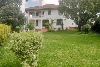 6 Bed House with En Suite in Kitisuru