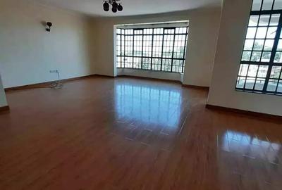 3 Bed Apartment with En Suite in Lavington