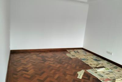 6 Bed Townhouse with En Suite in Lavington - 3