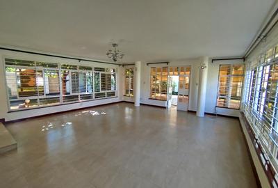 4 Bed Townhouse with En Suite in Runda - 2