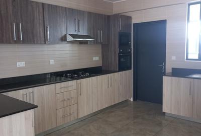 3 Bed Apartment with En Suite in Westlands Area