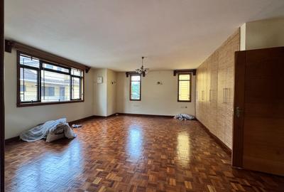 5 Bed Villa with En Suite at Lavington