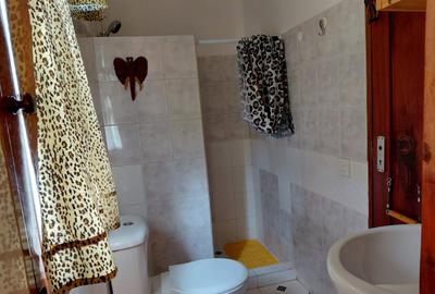 4 Bed Townhouse with En Suite in Watamu - 3