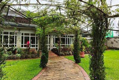 4 Bed House with En Suite in Runda - 4