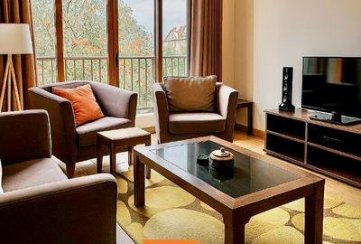 Serviced 1 Bed Apartment with En Suite at School Lane - 3