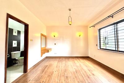 3 Bed Apartment with En Suite in Kileleshwa