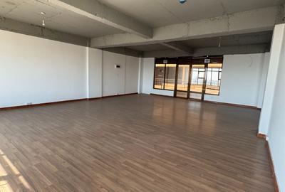 228 ft² Office with Backup Generator at Adams Arcade - 2