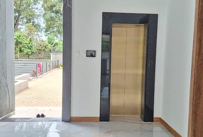 5 Bed Villa with En Suite at Nyari - 3