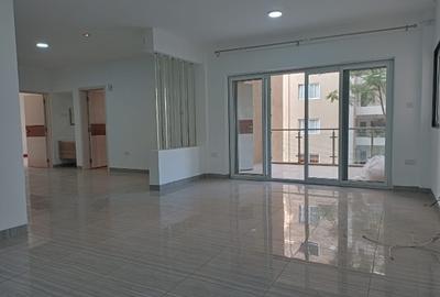 3 Bed Apartment with En Suite in Rhapta Road