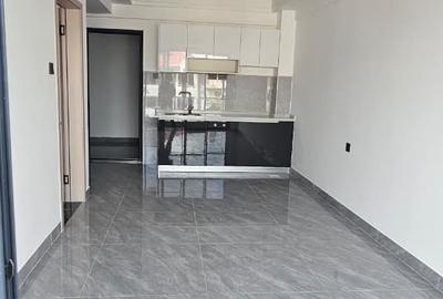 1 Bed Apartment with Gym in Kilimani - 3