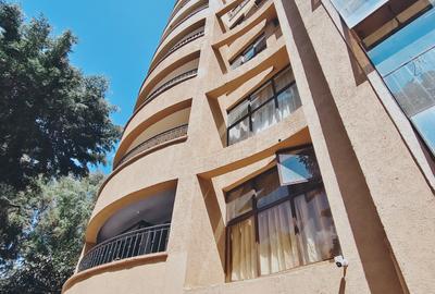 2 Bed Apartment with En Suite in Riverside - 2