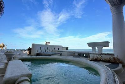 5 Bed House with En Suite in Malindi - 2