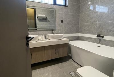 4 Bed Apartment with En Suite in Lavington - 2