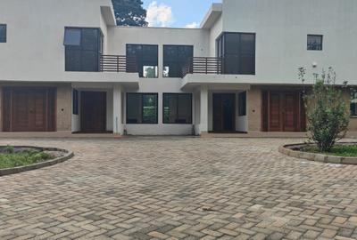 4 Bed Villa with En Suite at Kuwinda