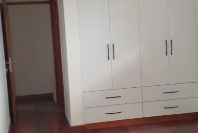 3 Bed House with En Suite at Nyari - 3