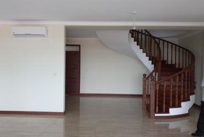4 Bed Apartment with En Suite at Parklands