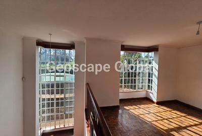 4 Bed House with En Suite in Nyari - 4