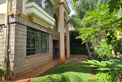 4 Bed Townhouse with En Suite at Brookside Garden - 3