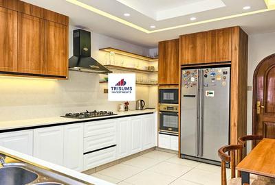 4 Bed Villa with En Suite in Brookside - 4