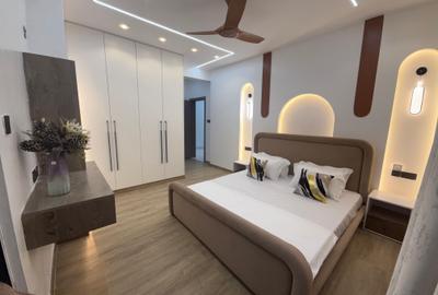 Serviced 2 Bed Apartment with En Suite in Tudor - 3