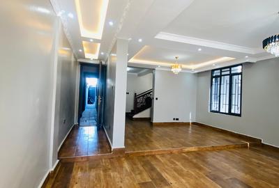 4 Bed Villa with En Suite at Eastern Bypass - 4