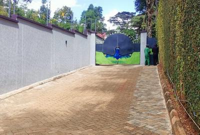 4 Bed Townhouse with En Suite in Spring Valley